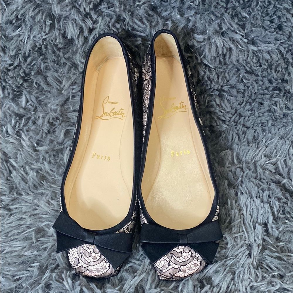Christian Louboutin Black Lace Bow Flats Red Bottoms size 36.5 W 6.5 EUC